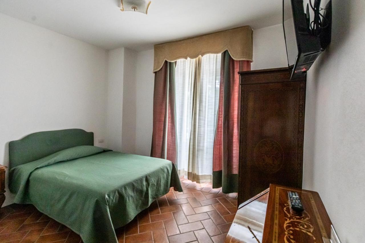 La Locanda Di Adele - Il Giardinetto B&B Σκαρπερία Εξωτερικό φωτογραφία